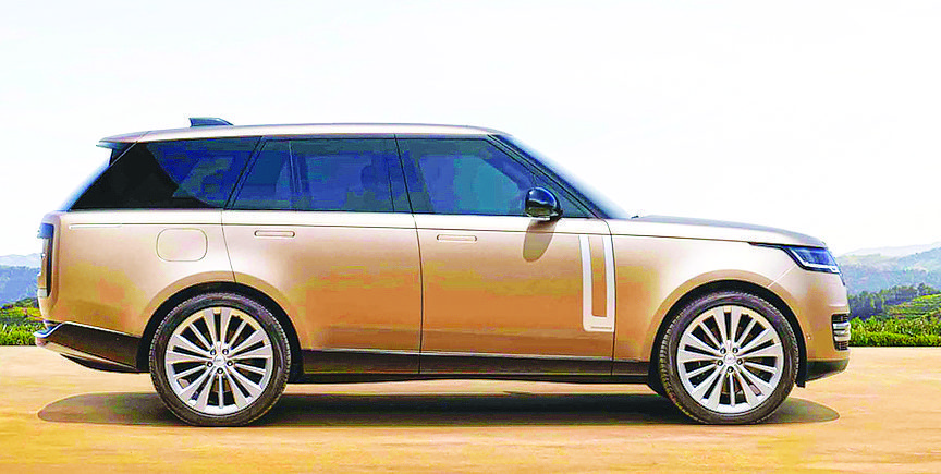 2022 Range Rover LWB SV Luxury SUV makes luxury easy