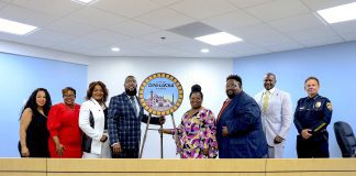 City of Opa-locka Reveals New City Seal Design and Performs Ribbon-Cutting for New Commission Chamber at the 2023 State of the City Address