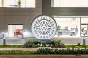 Jaguar Land Rover Coral Gables dealership unveils public art display