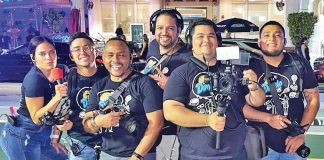 Behind the Scenes with Dimelo305 Founders Ariel Pentzke and Hurston Sanchez And that’s a wrap! Dimelo305’s team of videographers, photographers, producers, and directors on location on Miami Beach.