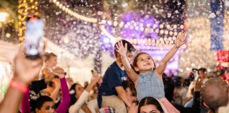 Snow Flurries and Snowmen are in the forecast at Dania Pointe