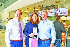 U.S. Rep. María Elvira Salazar meets with Cutler Bay mayor