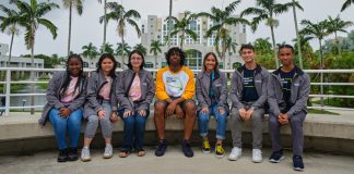 American Express offers jobs, internships to 25 FIU students