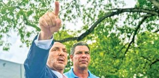 Mayor Suarez endorses Sculpture Park during visit to Gary Nader Art Center Mayor Suarez endorses Sculpture Park during visit to Gary Nader Art Center