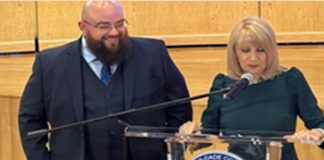 Apocalypse BBQ’s Jeff Bud honored by school board Apocalypse BBQ’s Jeff Bud honored by school board