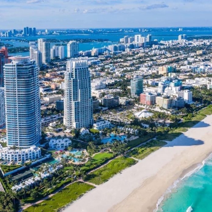 Find Your Slice of Paradise by the Water in Miami