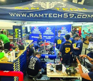 Coral Park High’s Ramtech Club strong in robotics competitions