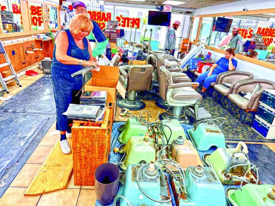 Pete’s Barbershop Closes