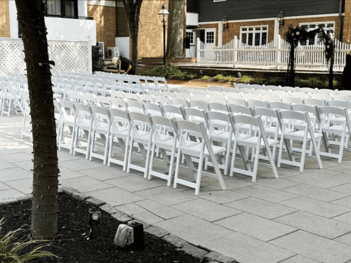 Folding Chairs for Sale at Chivari.com