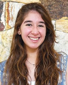 Positive people in Pinecrest : Naohmi Linares