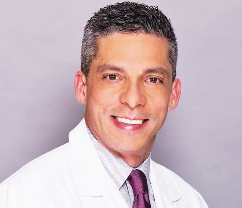 Dr. de la Cruz-Muñoz returns to HCA Florida Mercy Hospital