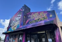 Truco or Treat: Miami’s oldest costume shop sells Halloween magic for over 50 years