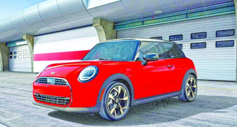 2025 Mini Cooper 2-Door: Small car with big heart2025 Mini Cooper 2-Door: Small car with big heart
