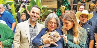 Latin Cafe 2000 celebrates 8th annual Pig Pardoning Ceremony Latin Cafe 2000 celebrates 8th annual Pig Pardoning Ceremony