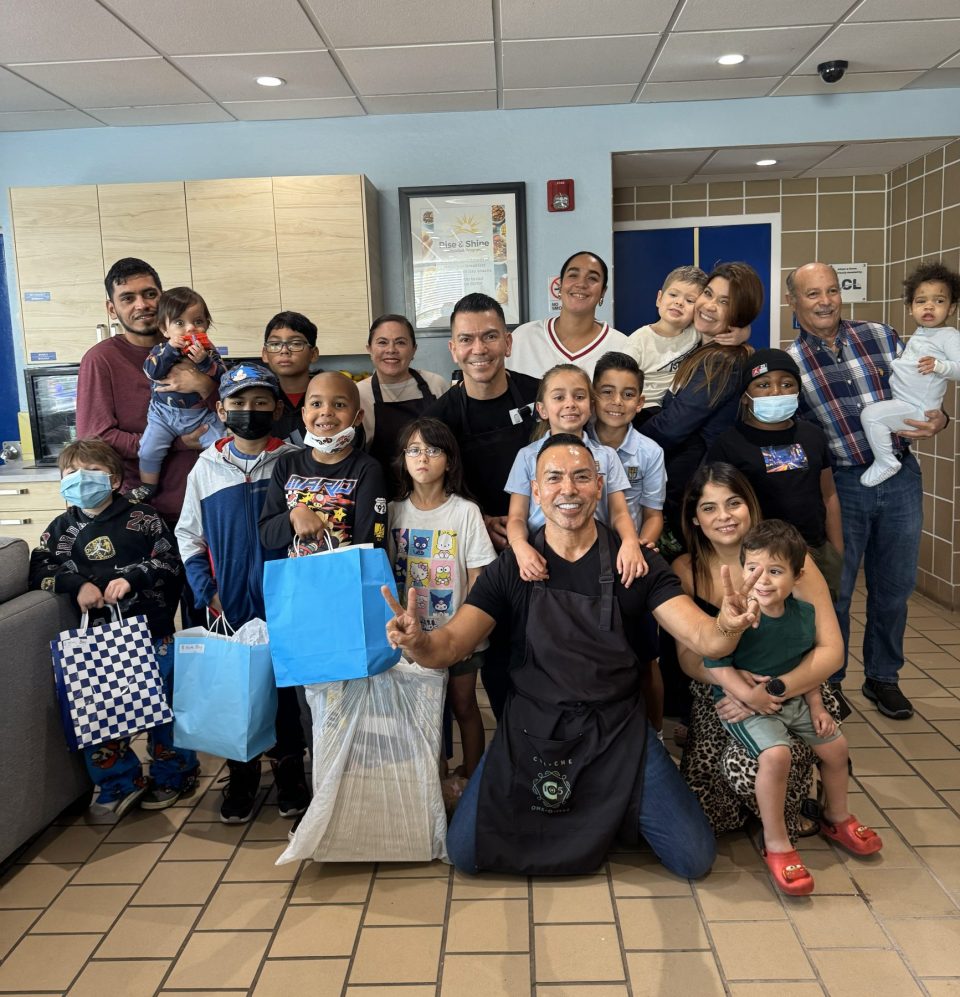 Chef Juan Chipoco and The Juan Chipoco Foundation Served Warm Meals to Families at Ronald McDonald House Charities of South Florida