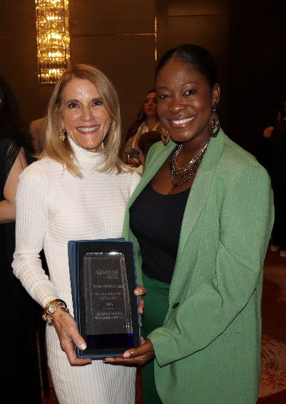 Commissioner Vicki L. Lopez Named 2025 Housing Advocate of the Year by Miami Association of Realtors